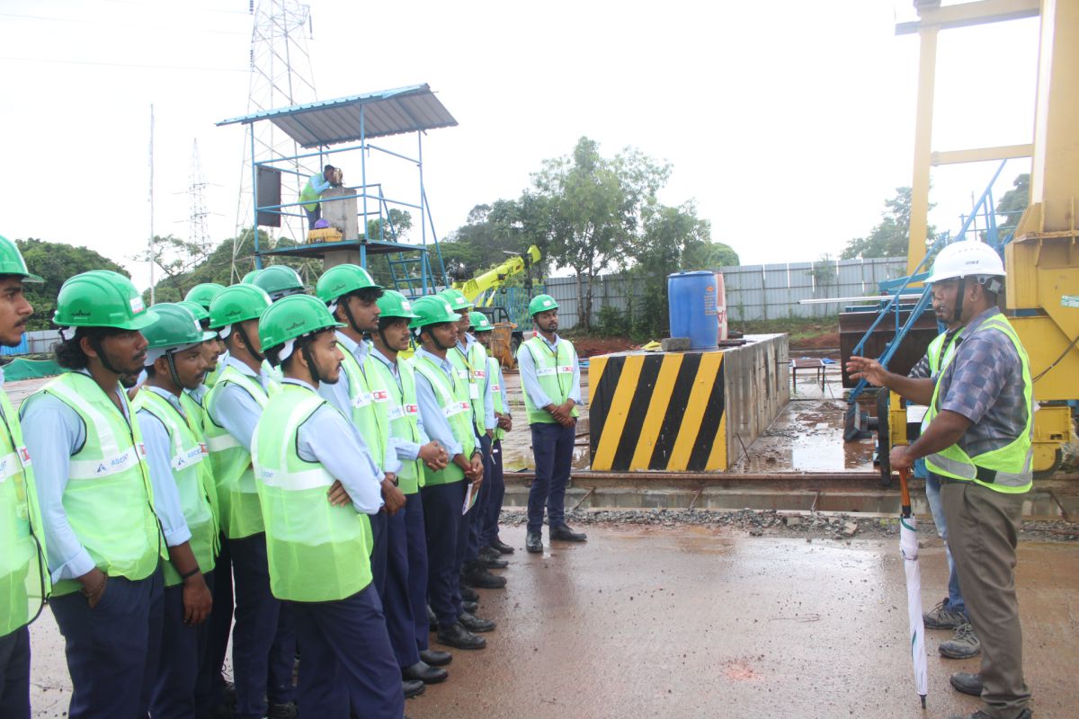 Industry Visit @ KMRL – Photo 11